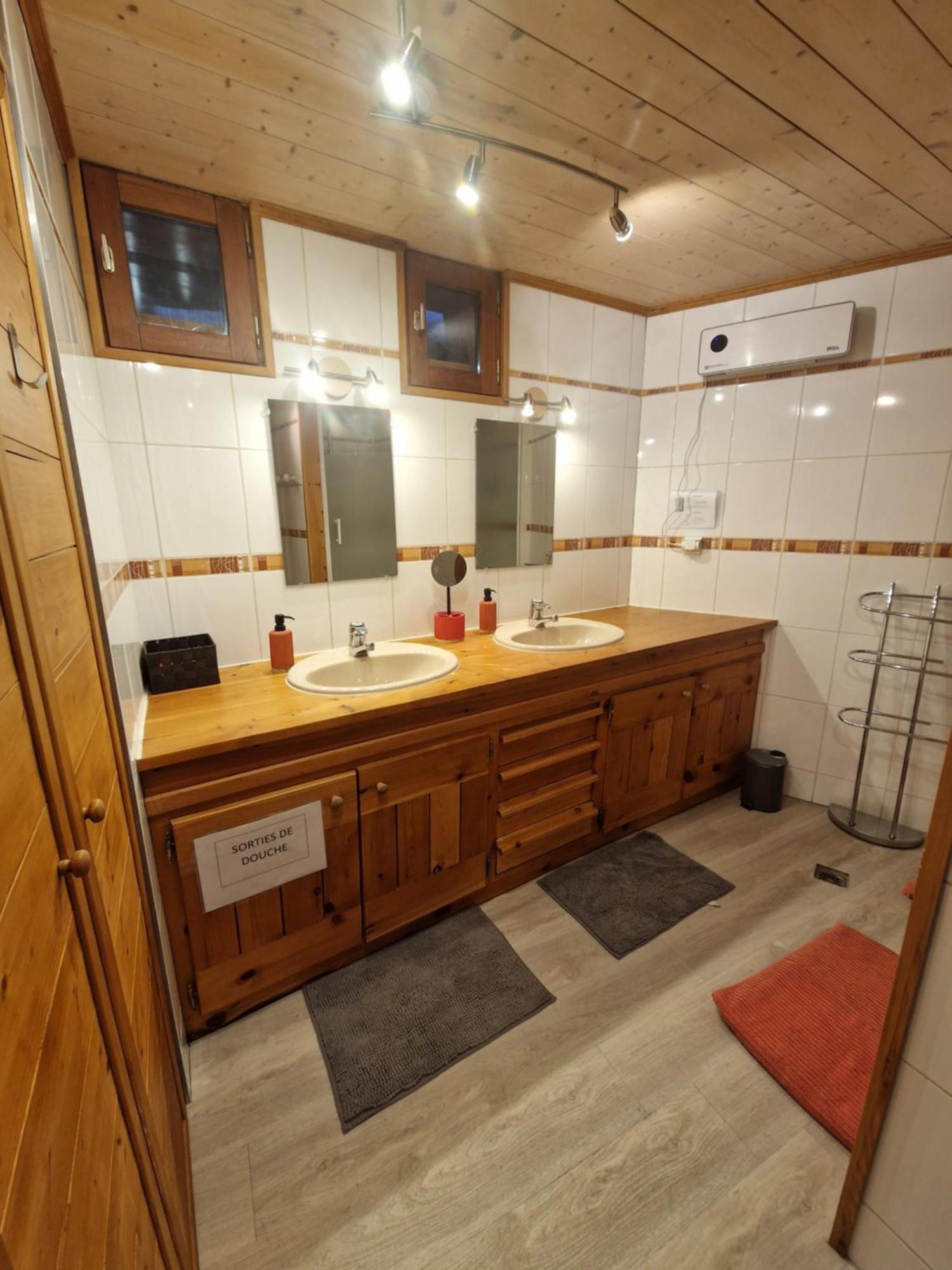 Le Chalet Pointu De Capucine Bourg-Saint-Maurice Zewnętrze zdjęcie